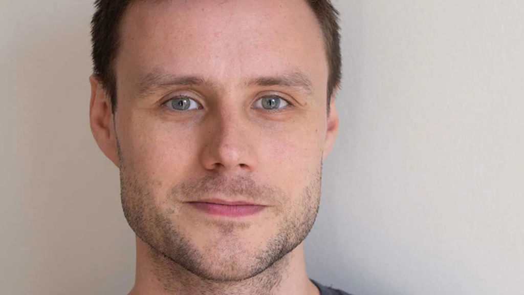 Samsun Knight headshot